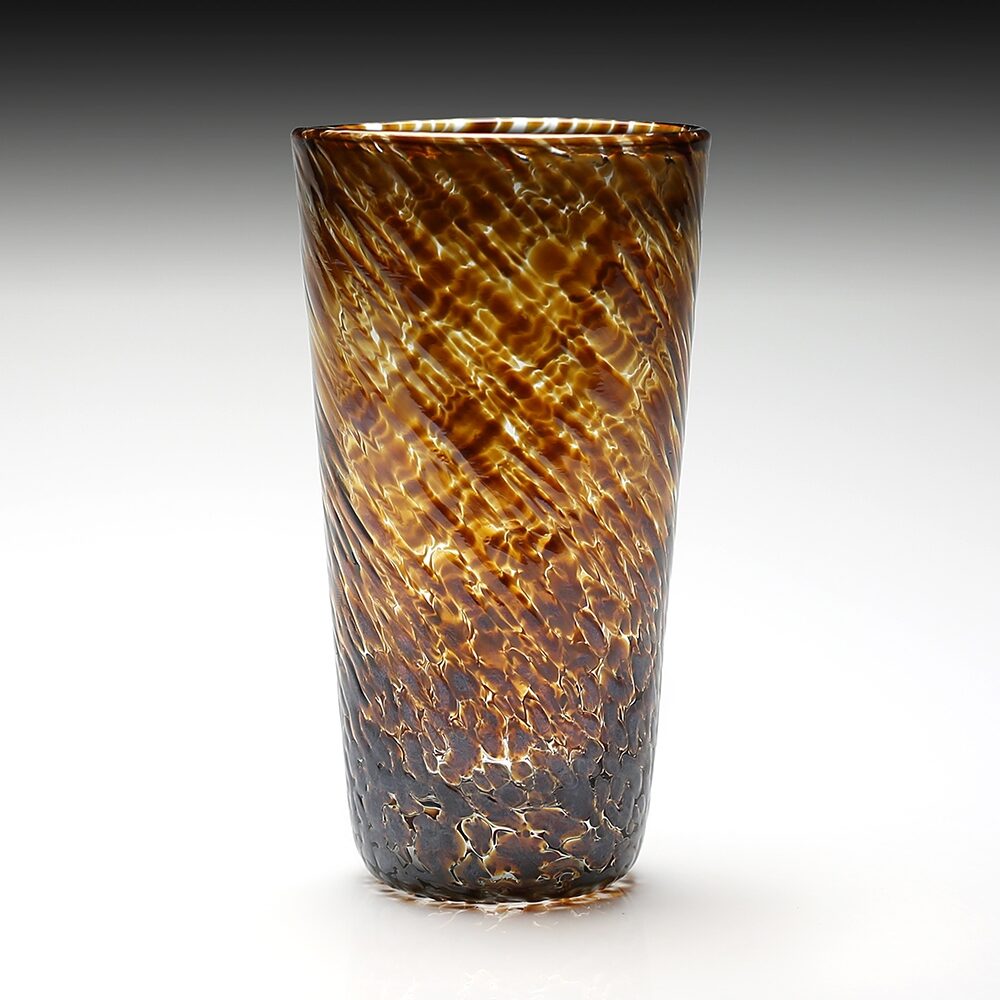 William Yeoward Vanessa Tumbler Highball Tortoise in Tortoise, handmade crystal, detail view