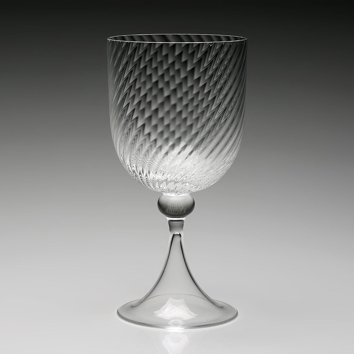 William Yeoward Venetia Goblet, handmade crystal, detail view