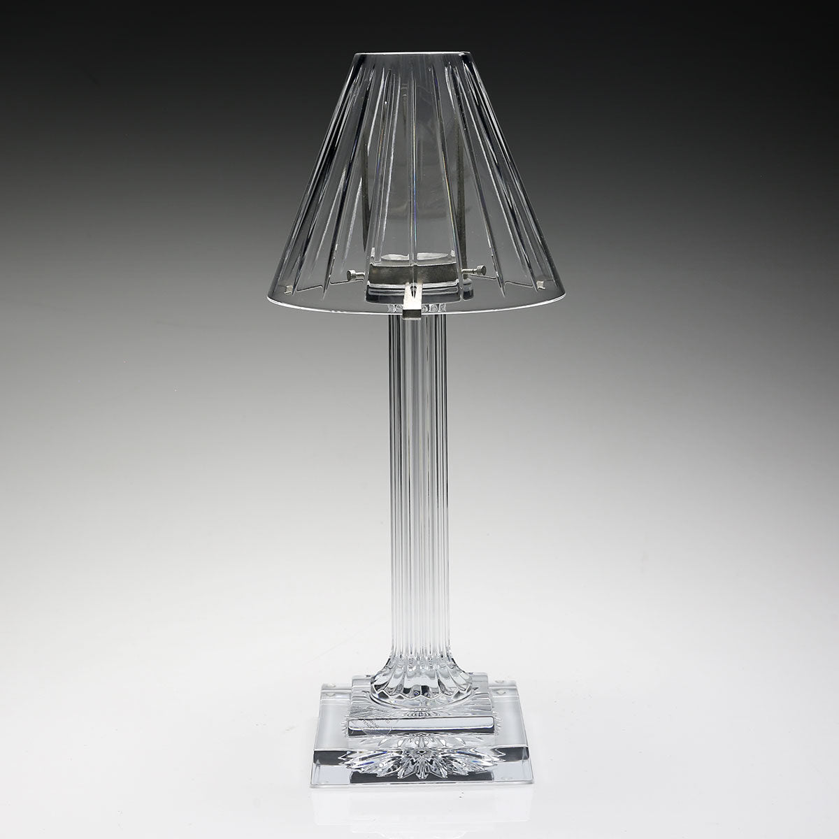 William Yeoward Vesper Candle Lamp 16" / 40.5cm, handmade crystal, detail view