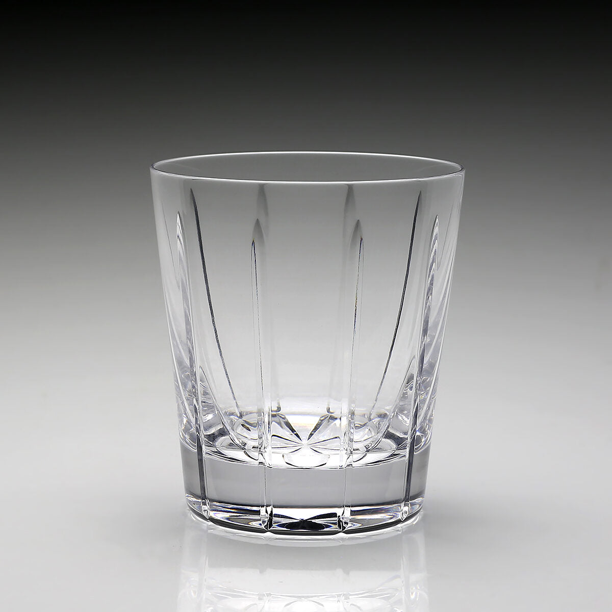 William Yeoward Vesper Conical Tumbler Old Fashioned, handmade crystal, detail view