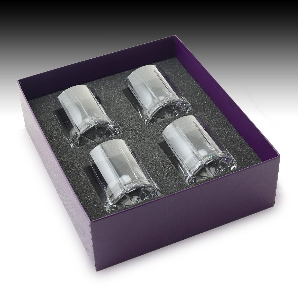William Yeoward Vesper Gift Set of 4 Whisky Tumblers Straight, handmade crystal, detail view
