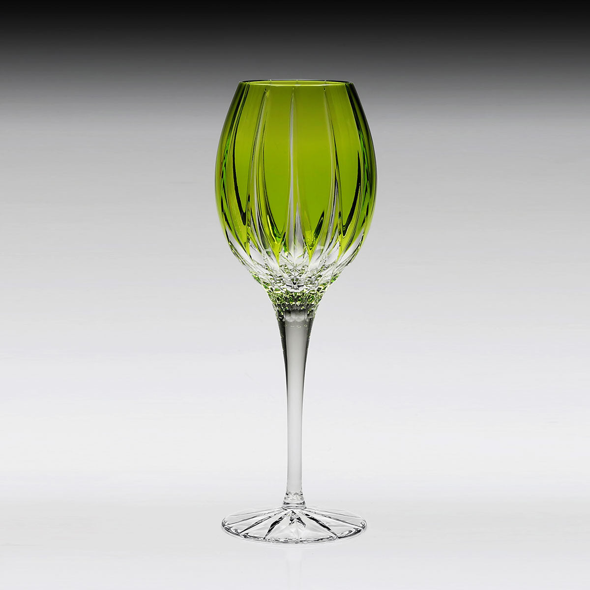 William Yeoward Vita Goblet Green in Green, handmade crystal, detail view