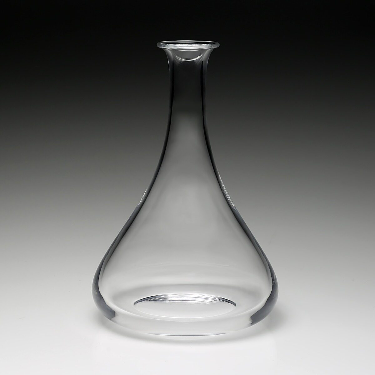 William Yeoward Whitney Carafe Magnum, handmade crystal, detail view