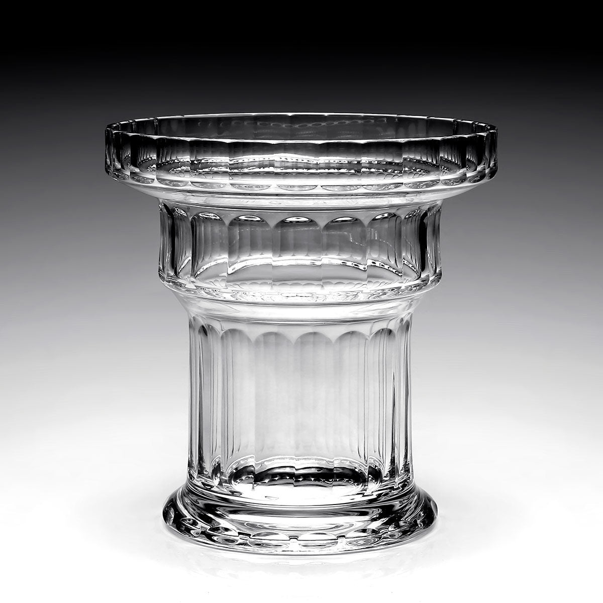William Yeoward Yolanda Vase 10" / 25.5cm, handmade crystal, detail view